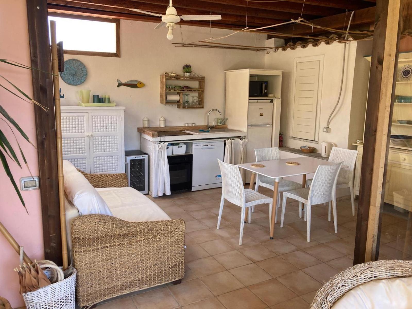 Villasimius Villetta A 300 Mt Dalla Spiaggia Bagian luar foto